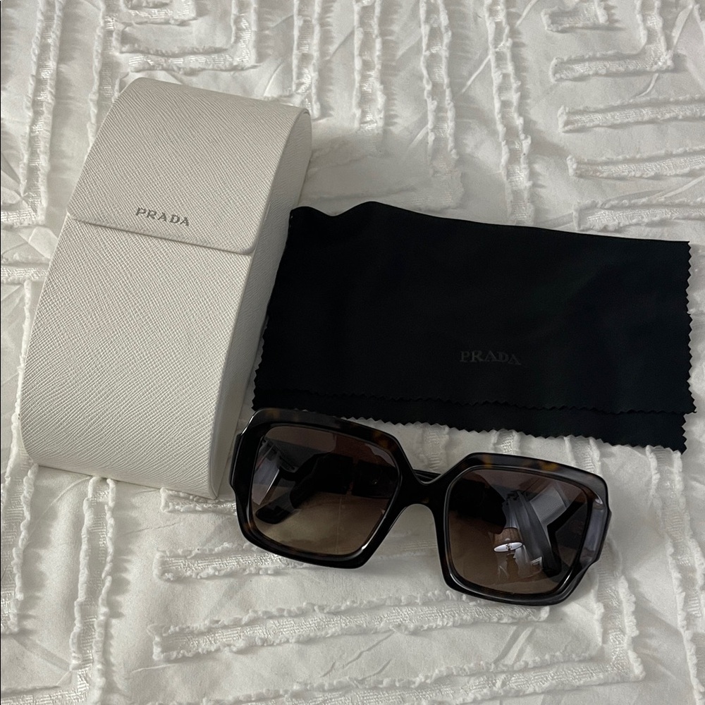 Prada Oversized Brown Tortoiseshell Sunglasses with Gradient Lenses